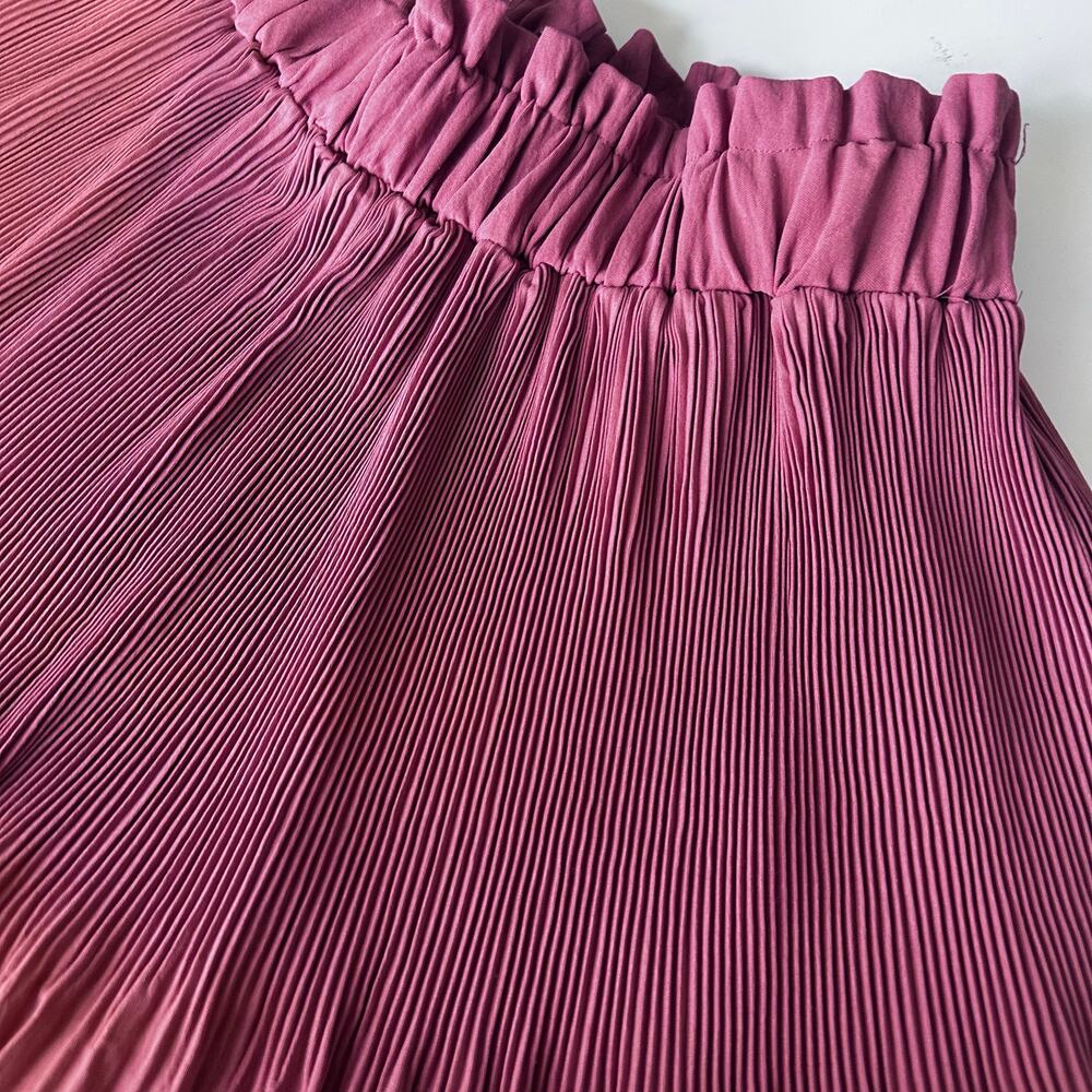 Oddy pleated skirt - Picture 2 of 6